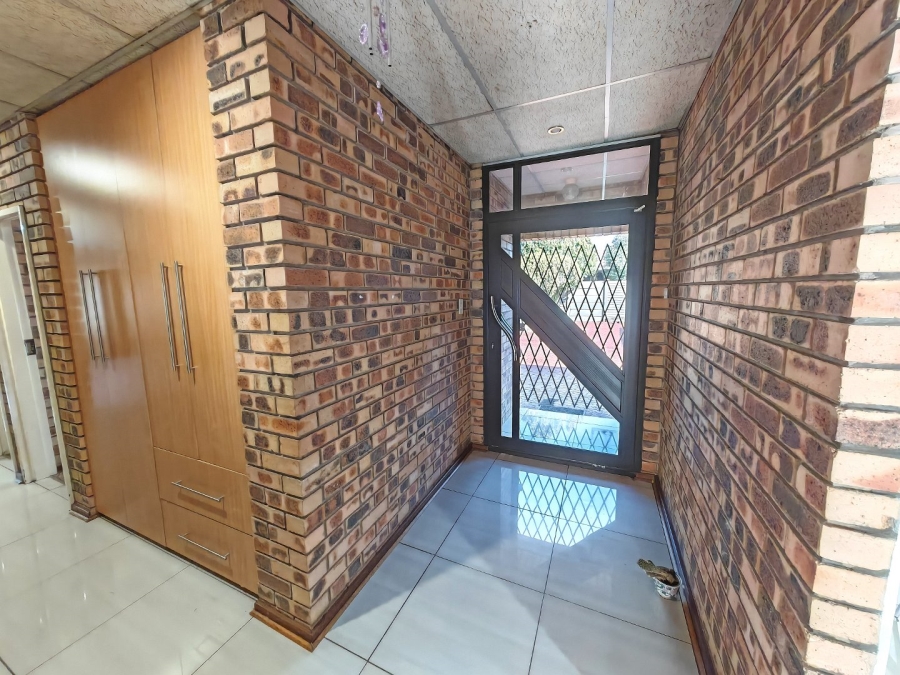 4 Bedroom Property for Sale in Universitas Ridge Free State